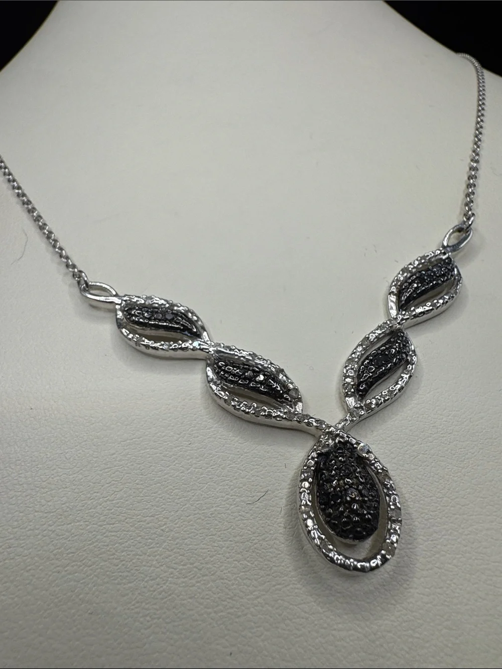 Sterling Silver  Black and white  diamond  18 in Necklace